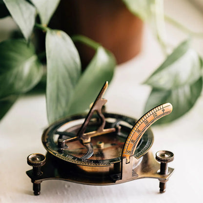 Sundial Compass